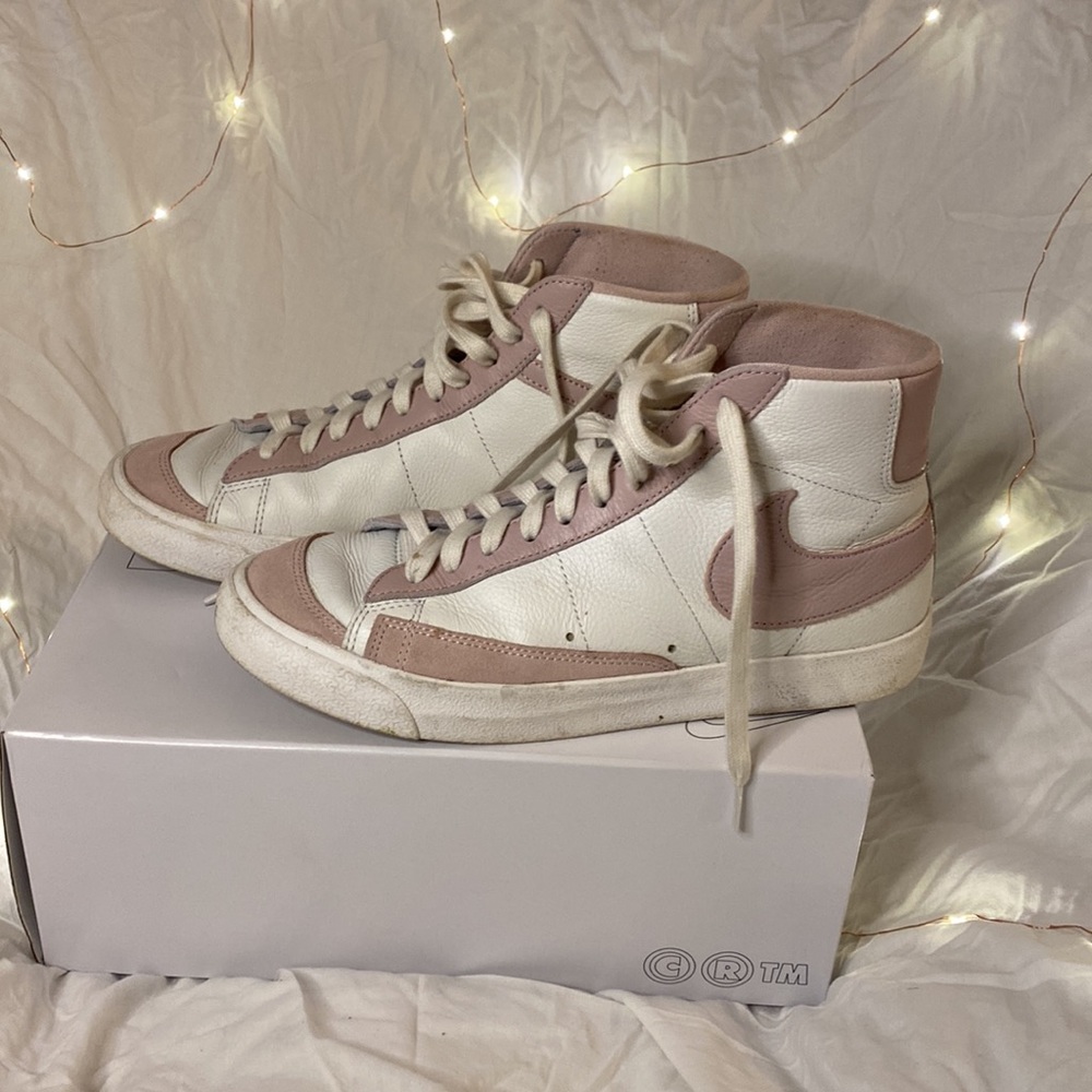 Barely worn, customized Nike Blazer Mid ‘77 Cozi, pastel pink and white